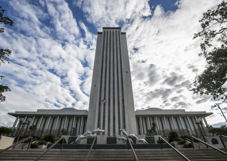 Photo of the outside of the Florida state Capitol building